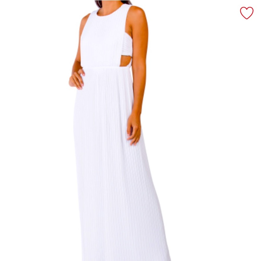 BCBG Sleeveless Scoop Neck Maxi Dress